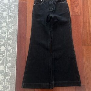 Classic Black Flared Women's Jeans